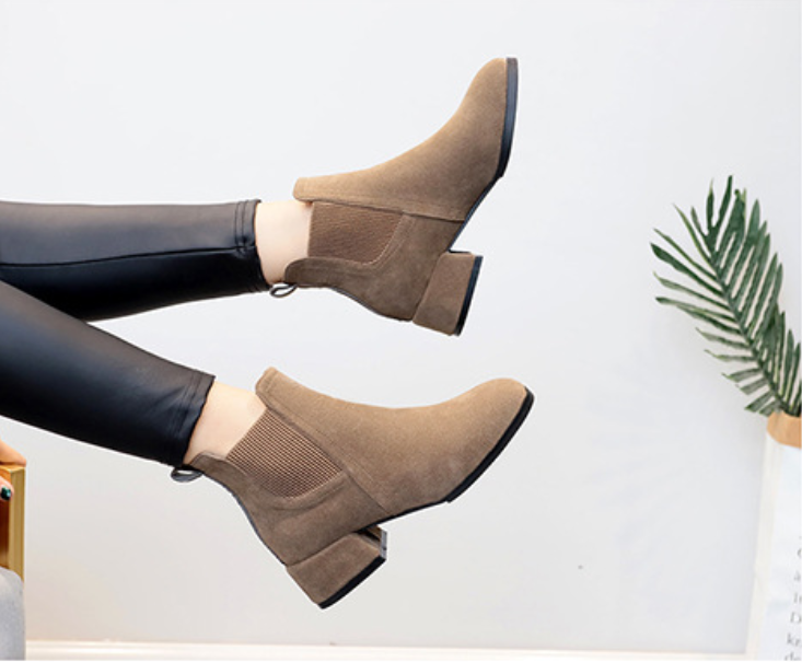 Rough heeled boots