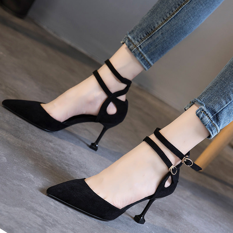 Pointed buckle single shoes